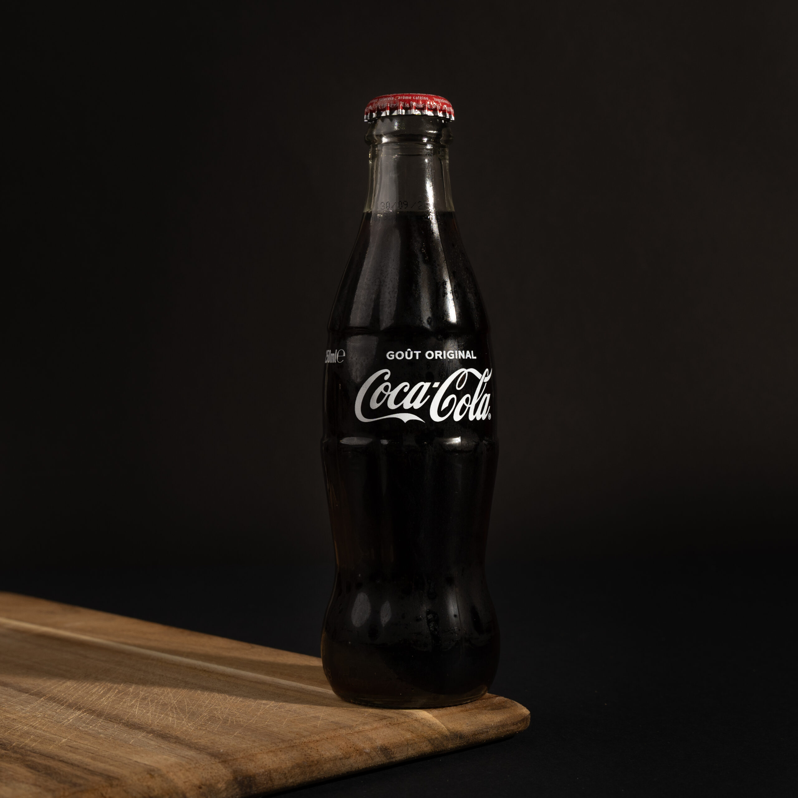 Boissons fraîches en bouteille en verre à Marseille : sodas, jus artisanaux, thés glacés. À emporter ou livrées avec vos menus faits maison.
