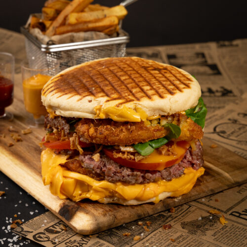 petits et gros burgers maison paninis sur marseille en livraison. viande halal ou pas halal. boissons fraîches et frites maison