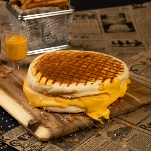 petits et gros burgers maison paninis sur marseille en livraison. viande halal ou pas halal. boissons fraîches et frites maison